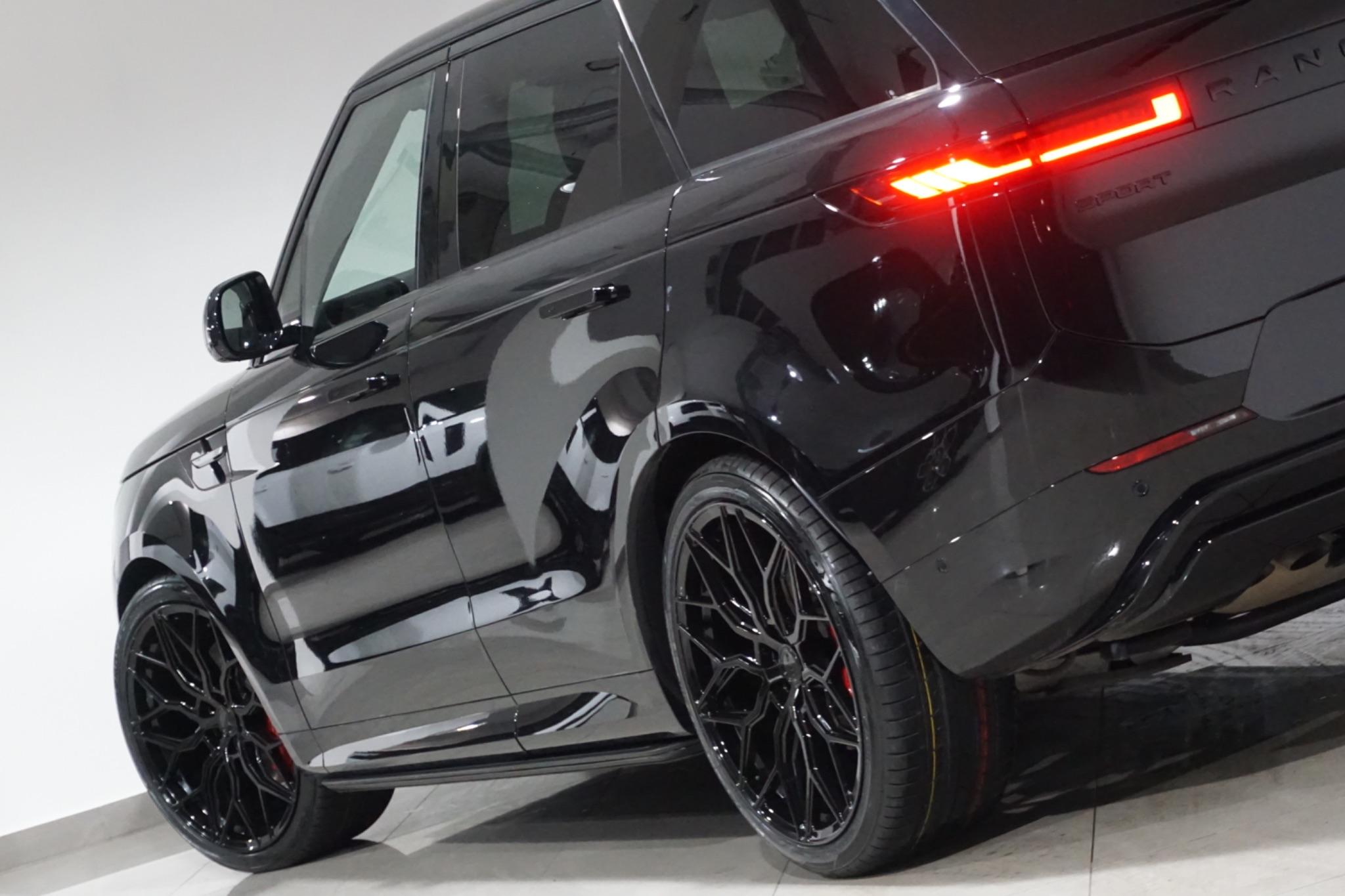 Land Rover Range Rover Sport 3.0 D300 MHEV Dynamic SE Auto 4WD Euro 6 (s/s) 5dr